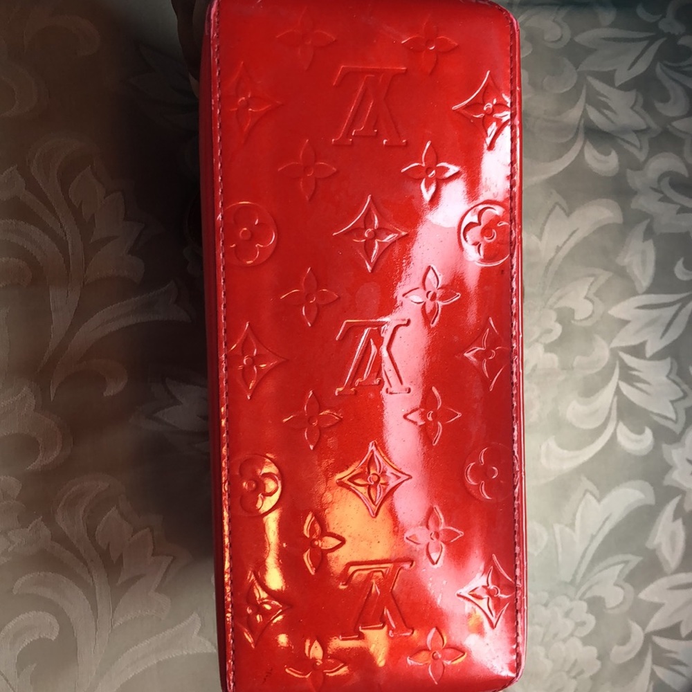 Louis Vuitton Reade Vernis Red - Picture 7 of 13